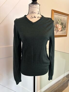 H&M Dark Green V-Neck Sweater